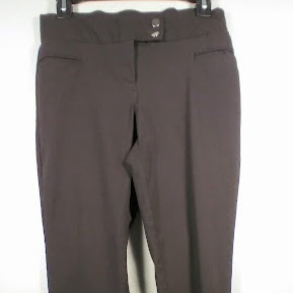 Style & Co. Petite Cropped Brown Pants Size: 6P - Picture 3 of 16